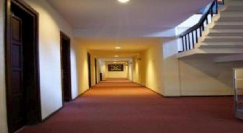 Grand Sumatera Hotel 수라바야 외부 사진