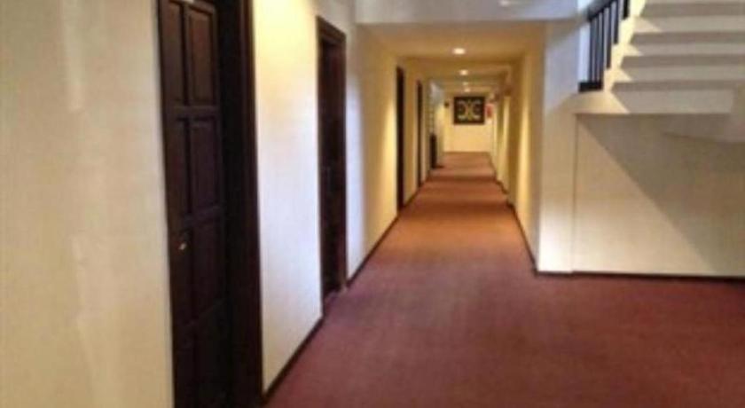 Grand Sumatera Hotel 수라바야 외부 사진