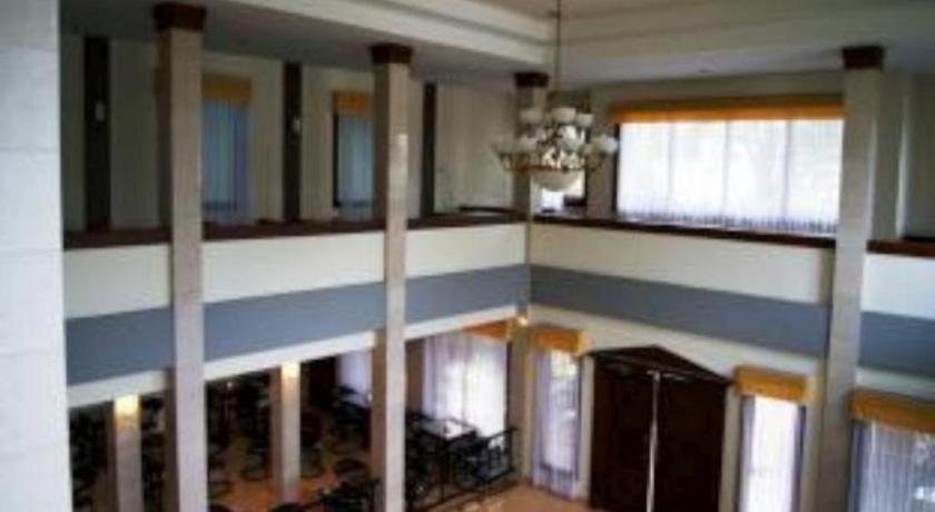 Grand Sumatera Hotel 수라바야 외부 사진