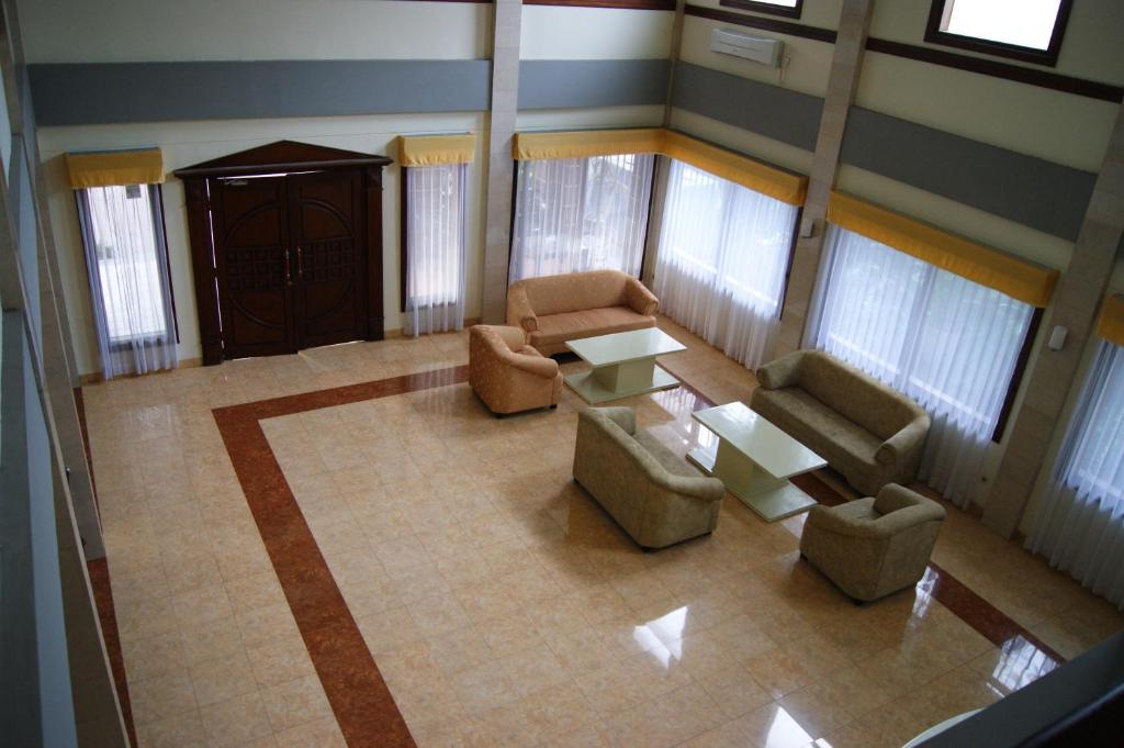 Grand Sumatera Hotel 수라바야 외부 사진