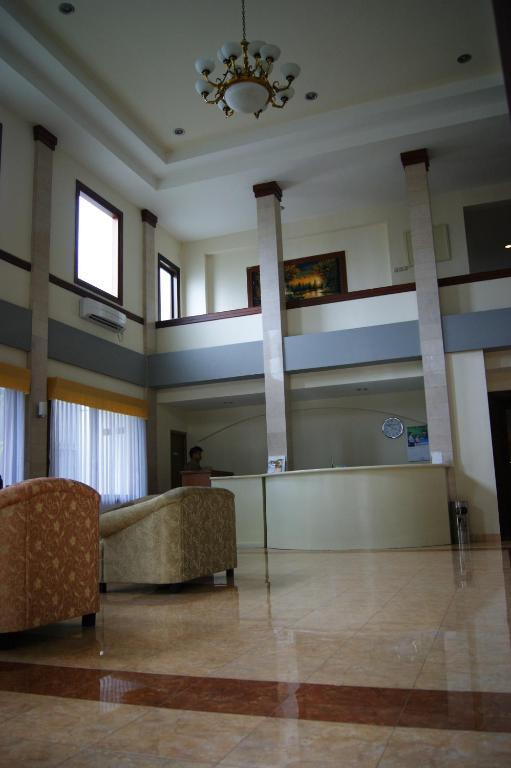 Grand Sumatera Hotel 수라바야 외부 사진