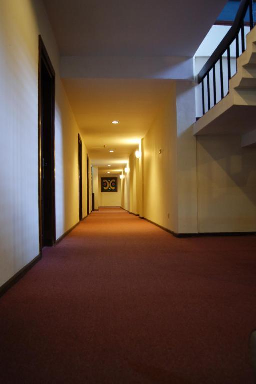 Grand Sumatera Hotel 수라바야 외부 사진